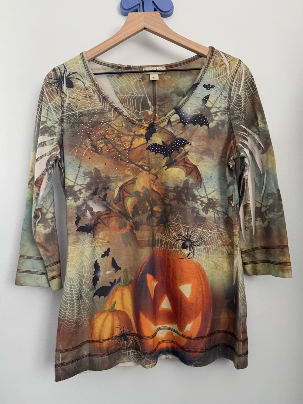 Small 90s Y2K Halloween Print V Neck 3/4 Sleeve Tee Bats Spiders Pumpkin Relaxed